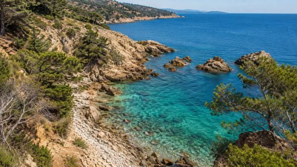 Comment profiter des criques et calanques du Var pour des souvenirs inoubliables