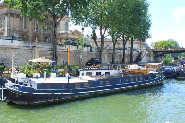 Découvrez le tour guidé en Bateaux Parisiens sur la seine à Paris