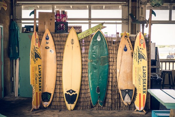 Comment choisir son matériel de surf à Biarritz ?