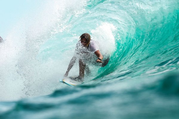 Comment choisir une école de surf pour faire un stage de surf au Pays Basque ?